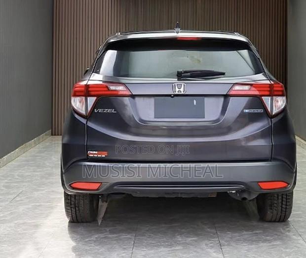Honda Vezel 1.5 Hybrid 2WD 2015 Gray