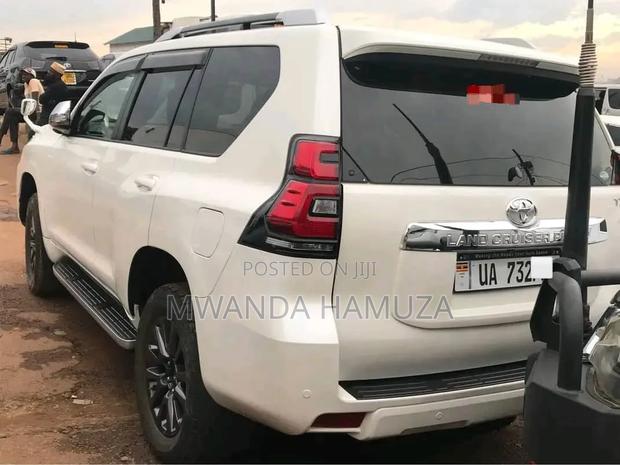 Toyota Land Cruiser Prado 2018 White