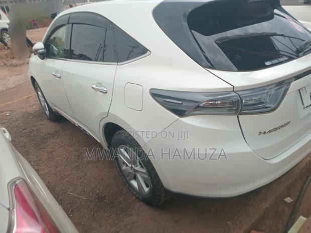 Toyota Harrier 2016 White