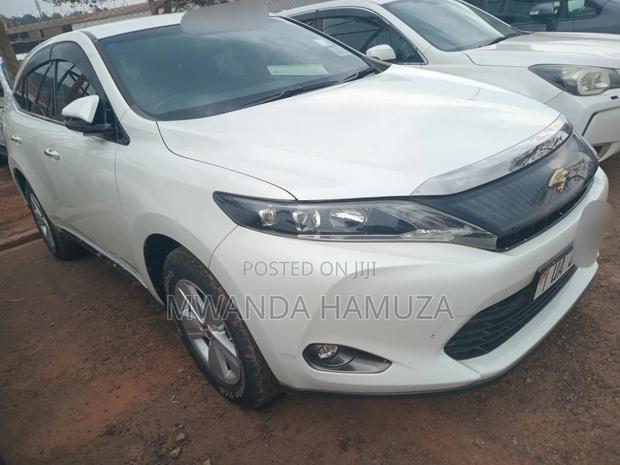 Toyota Harrier 2016 White
