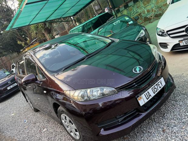 Toyota Wish 2012 Blue