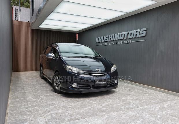 Toyota Wish 2013 Black