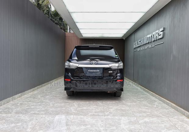 Toyota Wish 2013 Black