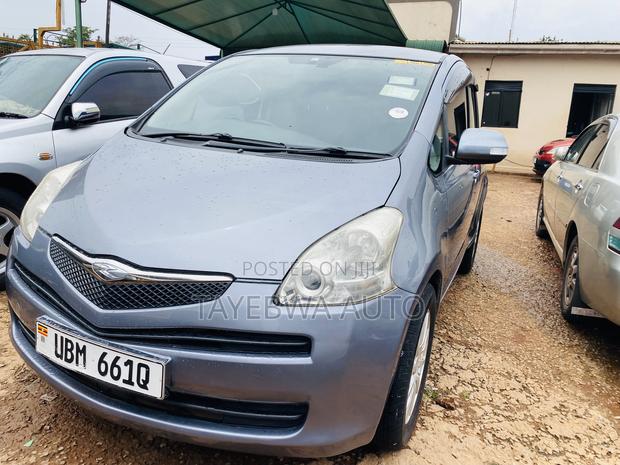 Toyota Ractis 1.5 AWD 2009
