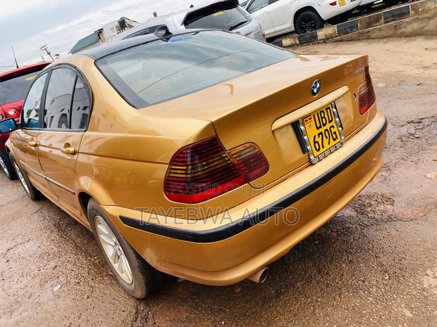BMW 318i 2002 Gold