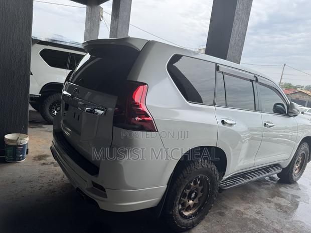 Toyota Land Cruiser Prado 2.7 2017