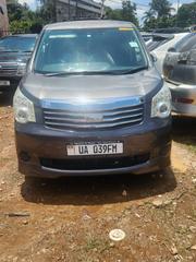 Toyota Noah 2011 Gray for sale