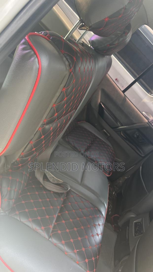 Mitsubishi Pajero 2002 White