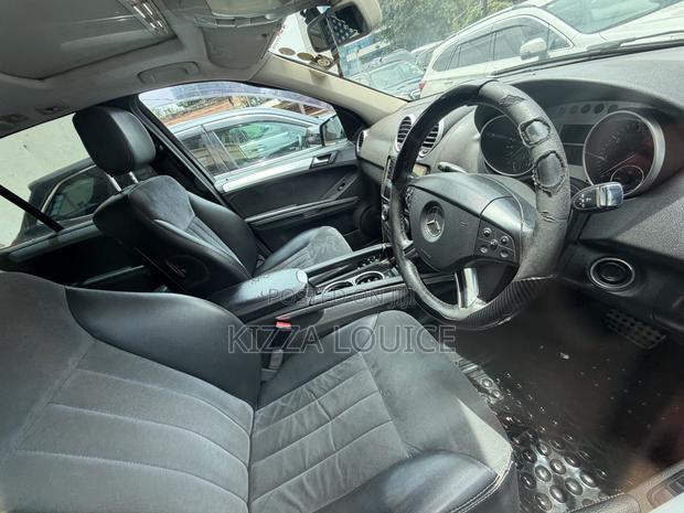 Mercedes-Benz M Class 2009 Black