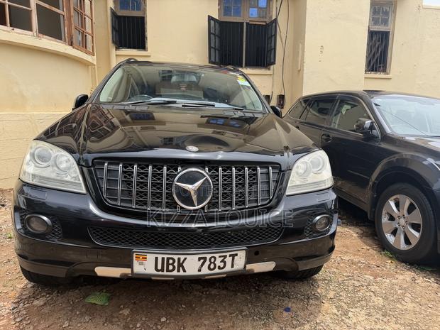 Mercedes-Benz M Class 2009 Black