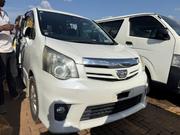 Toyota Noah 2013 White for sale