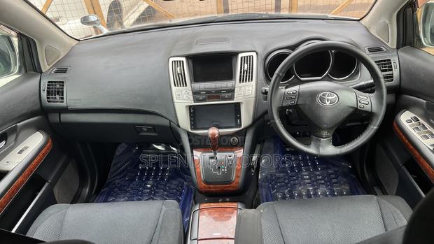 Toyota Harrier 2007 Silver