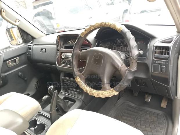 Mitsubishi Pajero 2.5 TD Classic 2005 Silver