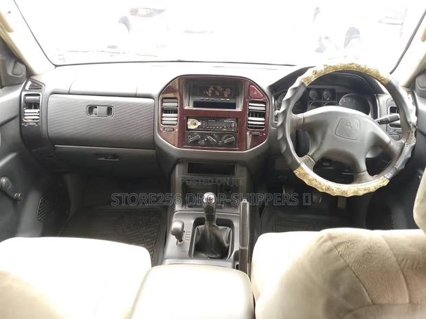 Mitsubishi Pajero 2.5 TD Classic 2005 Silver
