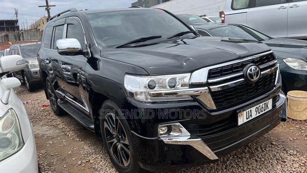Toyota Land Cruiser 2013 Black