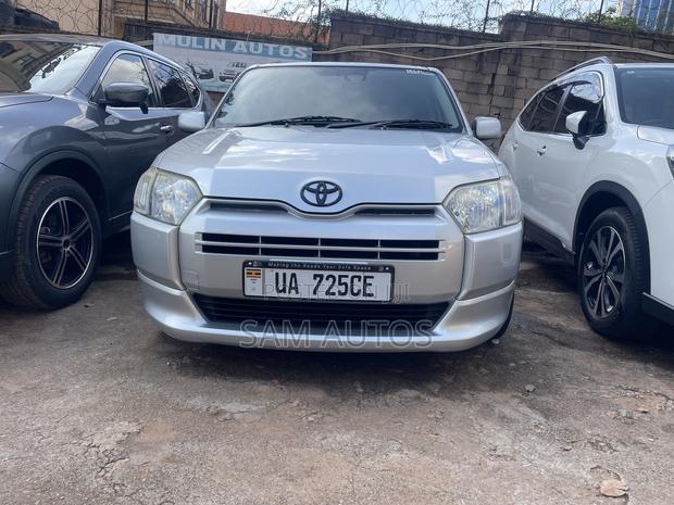 Toyota Probox 2018 Silver