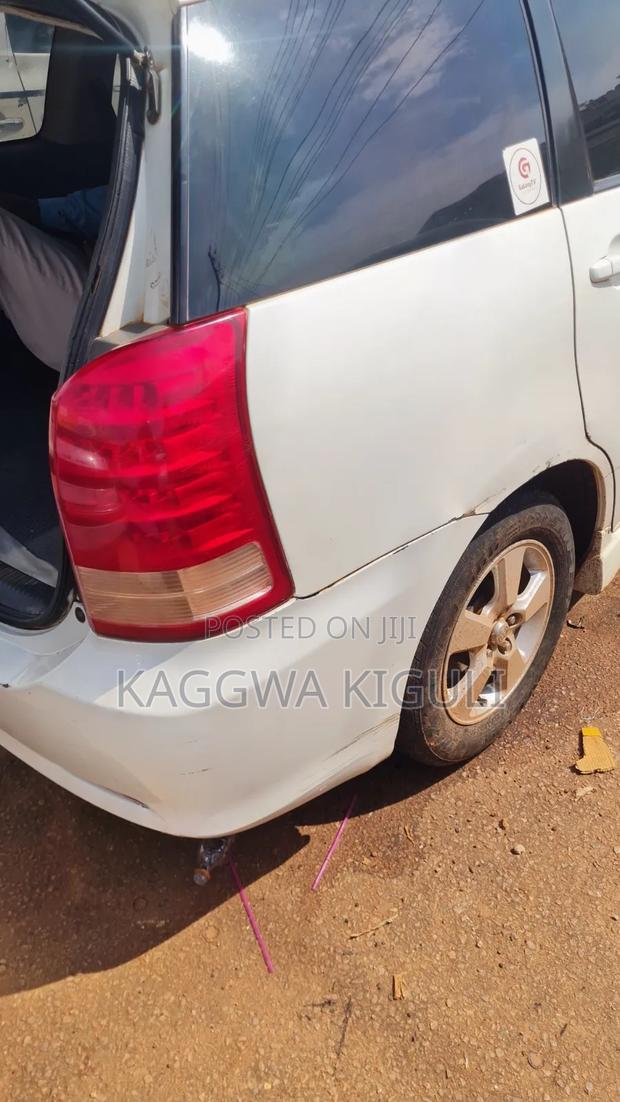 Toyota Wish 2006 White