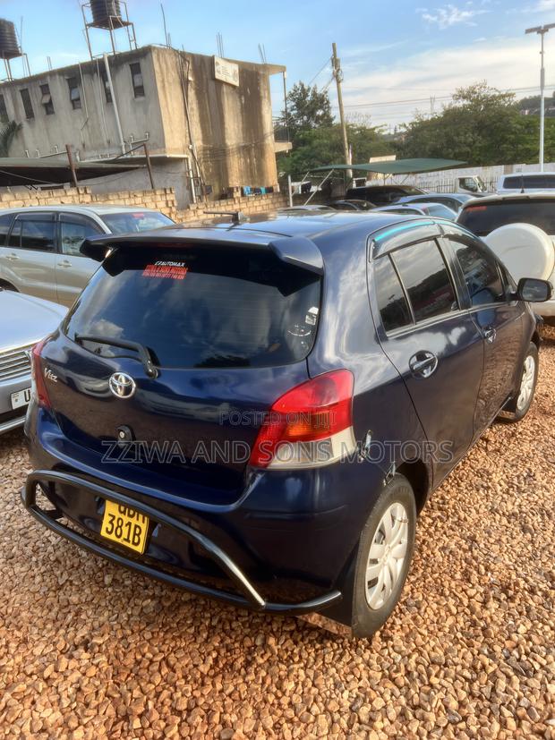 Toyota Vitz 1.5 FWD 5dr 2012 Blue