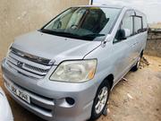 Toyota Noah 2005 for sale