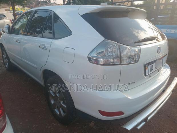 Toyota Harrier 2009 White