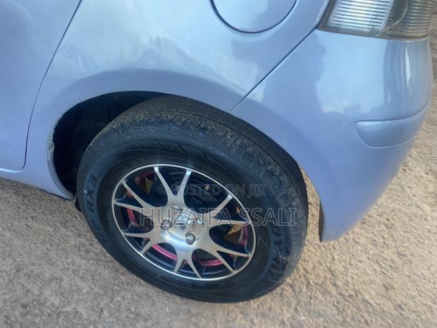 Toyota Vitz 2009 Blue