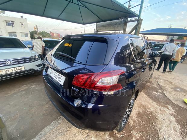 Peugeot 203 2018 Black
