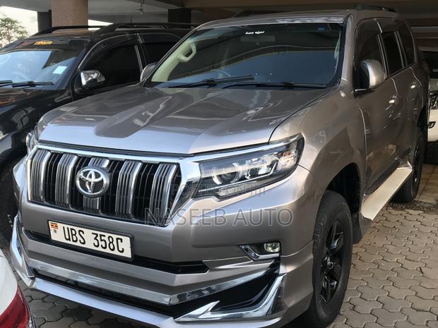 Toyota Land Cruiser Prado 2015 Gray