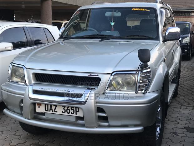 Toyota Land Cruiser 2001 Silver