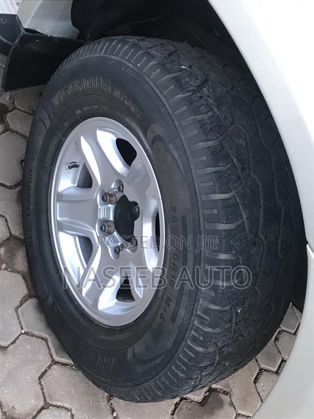 Toyota Land Cruiser 2001 Silver