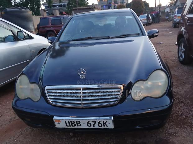 Mercedes-Benz C180 2004 Black