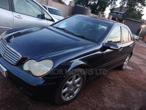 Mercedes-Benz C180 2004 Black