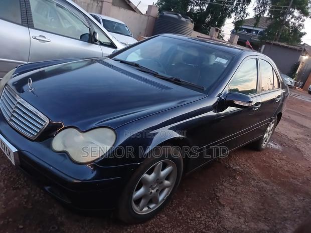 Mercedes-Benz C180 2004 Black