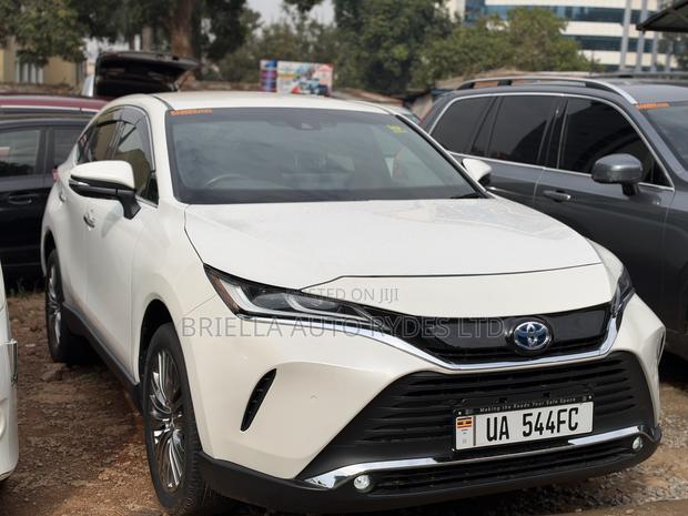 Toyota Harrier 2021 White