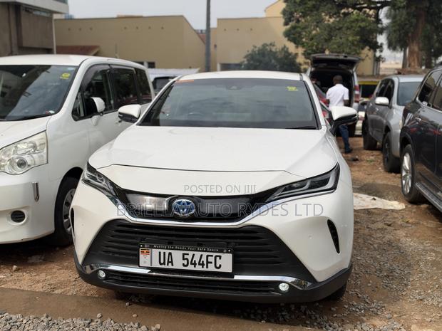 Toyota Harrier 2021 White