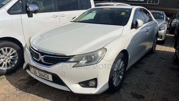 Toyota Mark X 2012 White