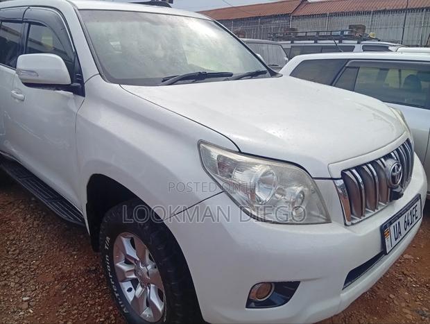 Toyota Land Cruiser Prado 3.0 TD 2011 White