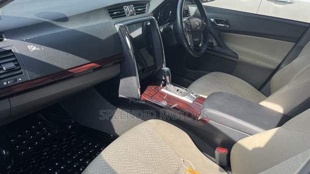 Toyota Mark X 2012 Gray