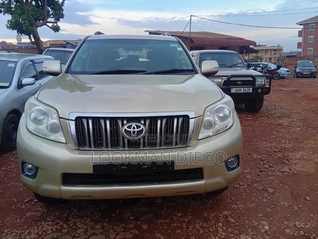 Toyota Land Cruiser Prado 3.0 TD 2010 Gold
