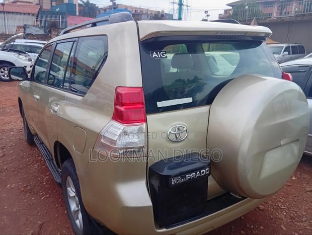 Toyota Land Cruiser Prado 3.0 TD 2010 Gold