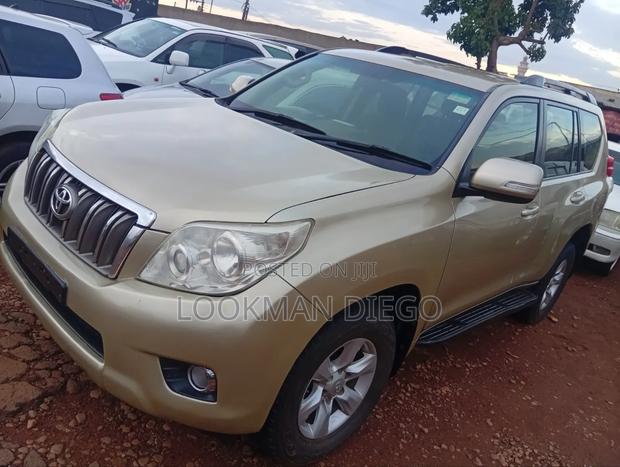 Toyota Land Cruiser Prado 3.0 TD 2010 Gold