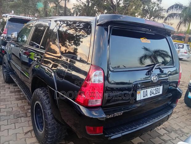 Toyota Hilux Surf 2.7 SSR 2009 Black