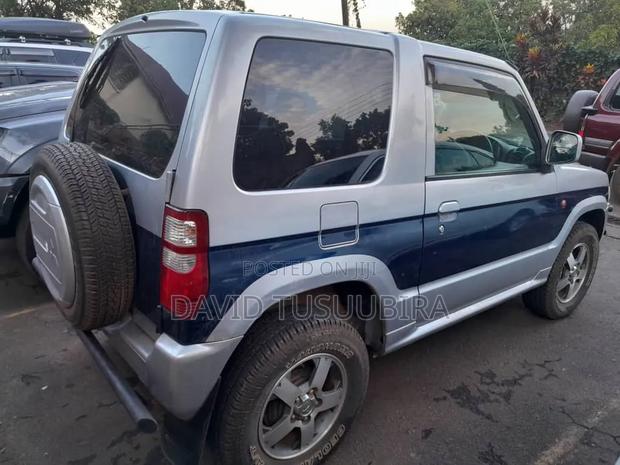 Mitsubishi Pajero Mini VR 2010 Silver