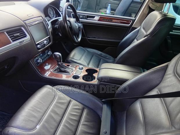 Volkswagen Touareg 2017 White