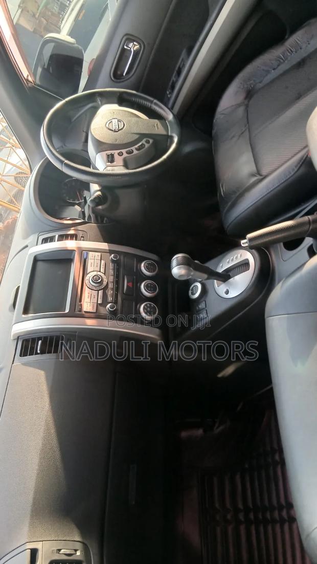 Nissan X-Trail 2.0 Petrol XE 2010 Silver