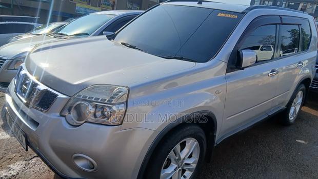 Nissan X-Trail 2.0 Petrol XE 2010 Silver