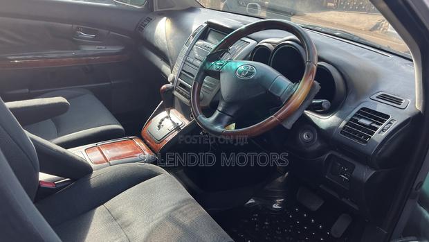 Toyota Harrier 2004 Silver