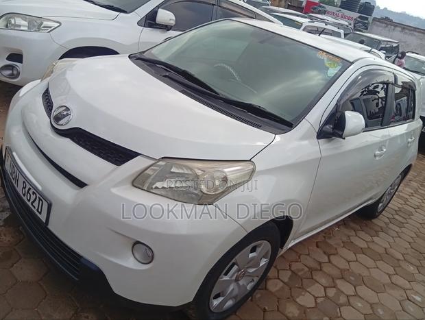 Toyota IST 2010 White