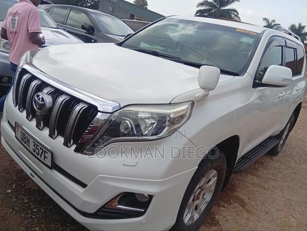 Toyota Land Cruiser Prado 2.8 D-4D 2015 White