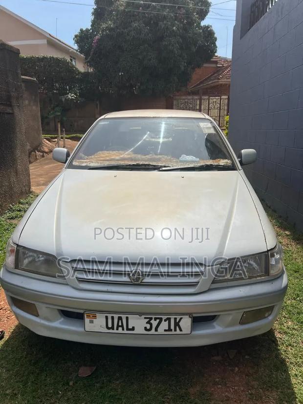 Toyota Premio 2002 Silver