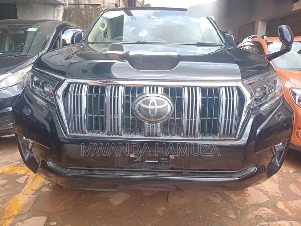 Toyota Land Cruiser Prado 2017 Black